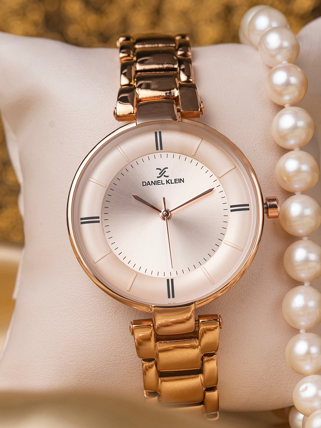 LOUIS VUITTON WOMEN ROSE GOLD-TONED DIAL WATCH at Best Price in Delhi