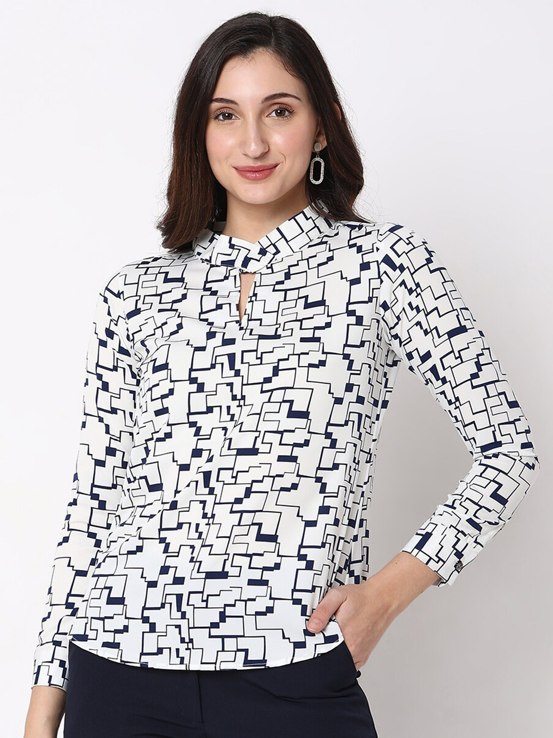 NOT SO PINK Geometric Printed Cross Neck Band Top