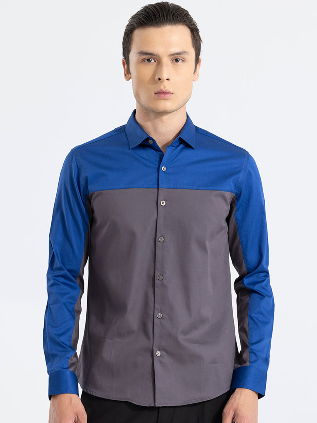 Snitch Grey Classic Slim Fit Colourblocked Pure Cotton Casual Shirt