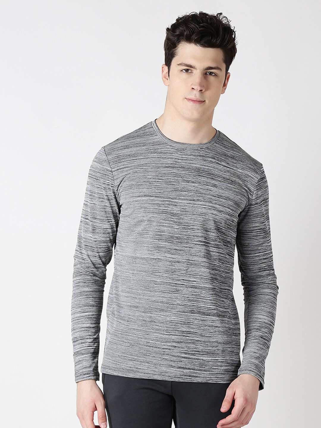 Buy Alcis Men Grey Solid Round Neck T 