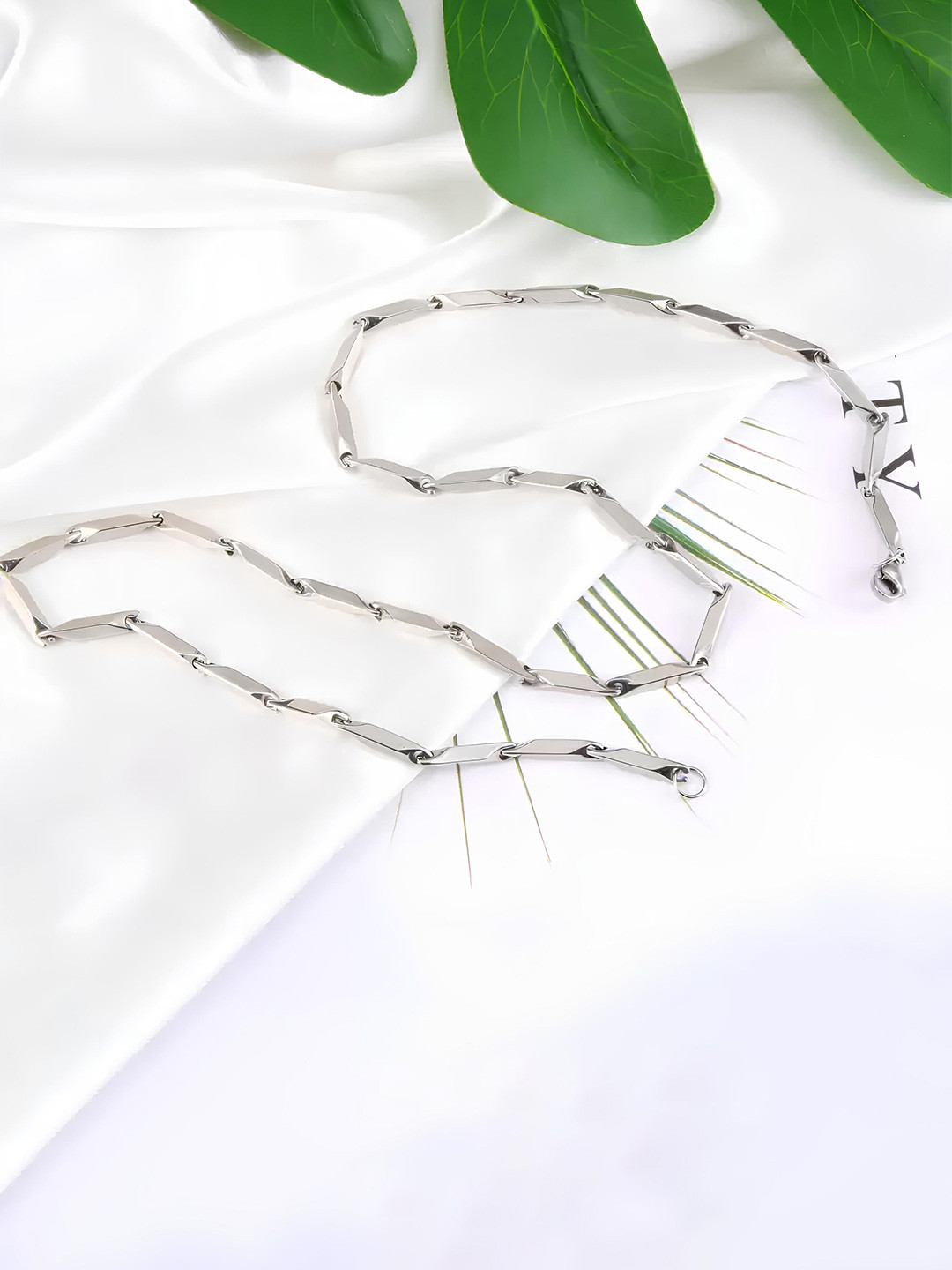 KARISHMA KREATIONS Unisex Silver-Plated Rice Chain