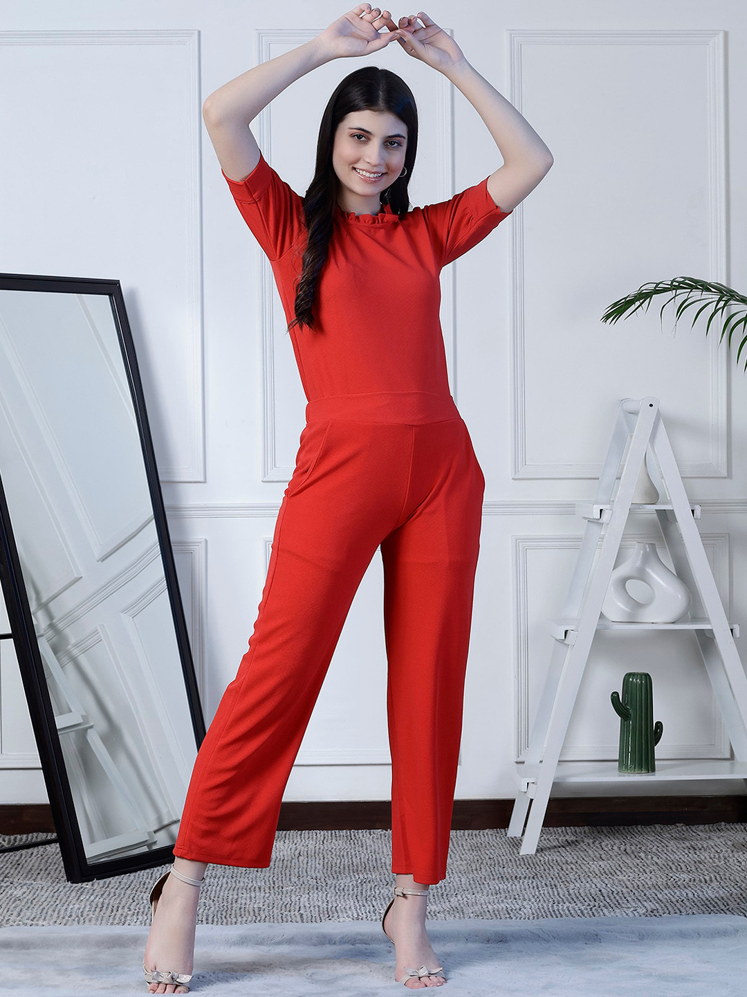 NEUDIS Round Neck Top & Trouser