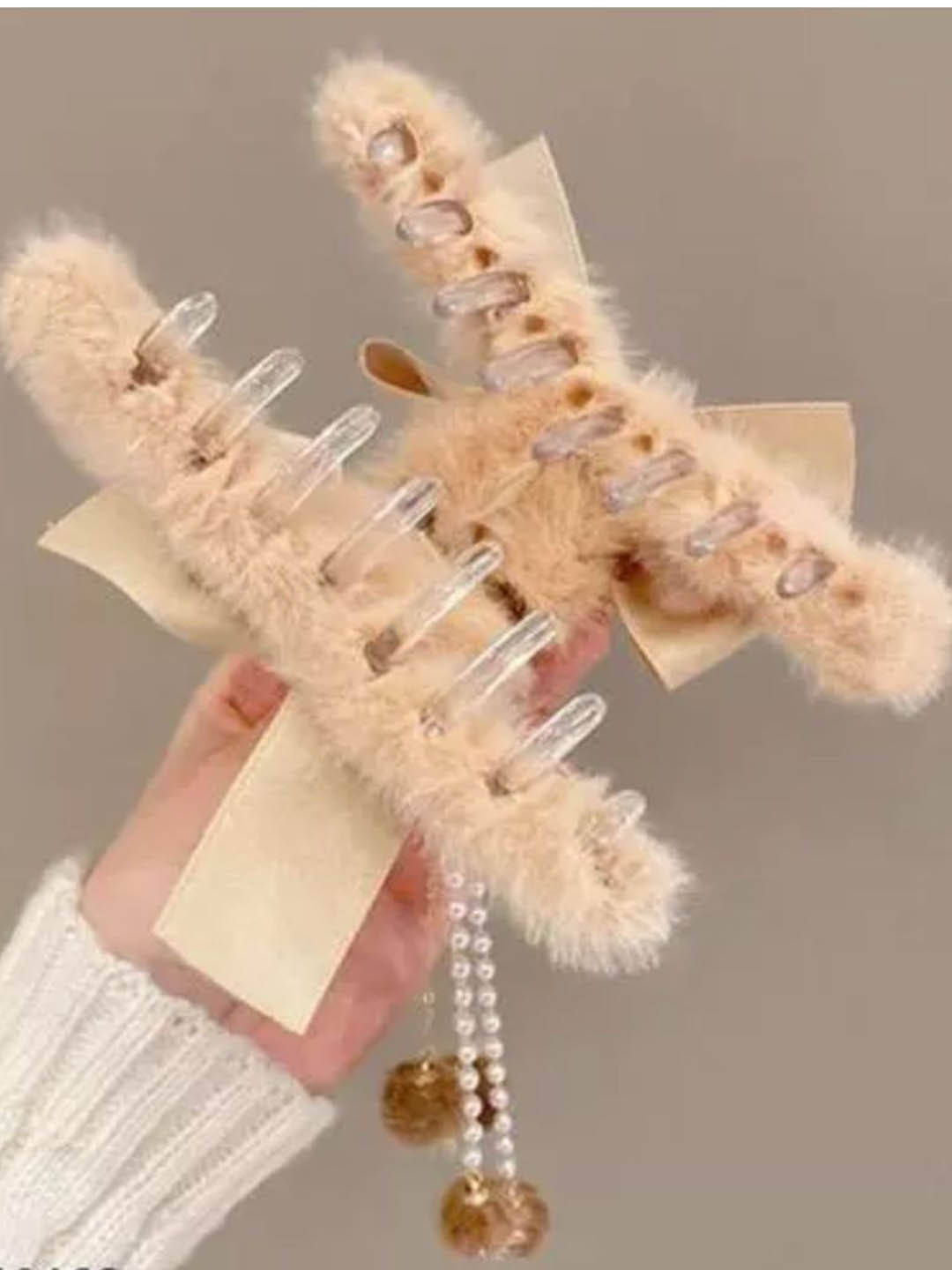 DN Creation Fur Claw Clip