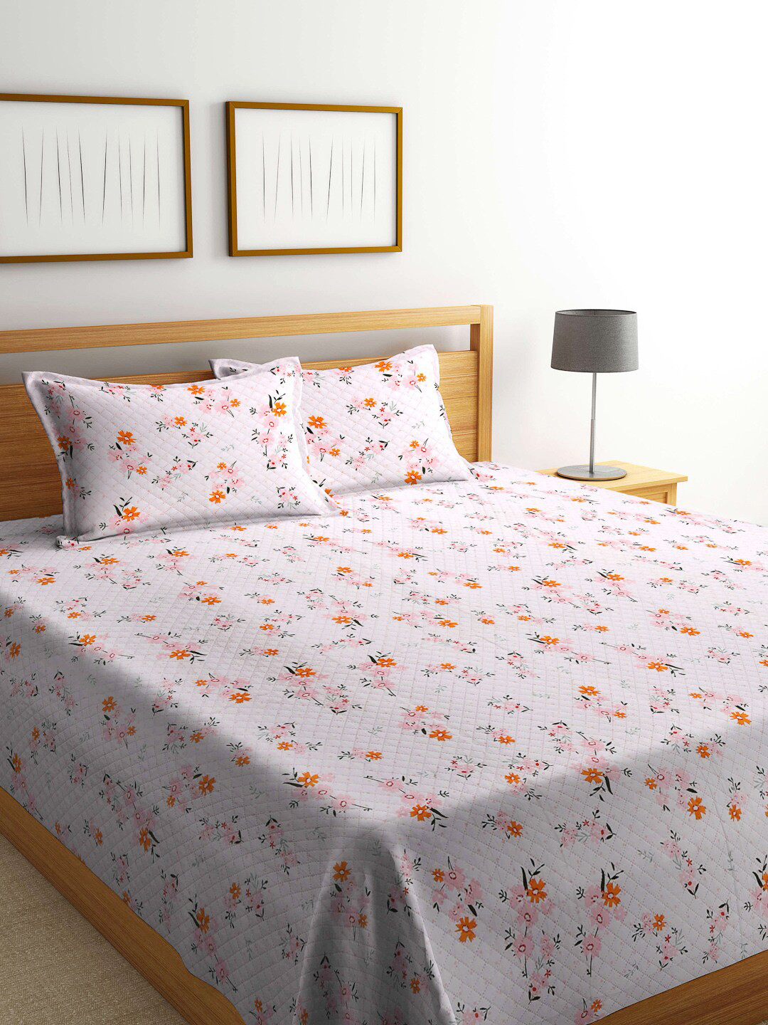 FABINALIV Pink & Orange Floral Print Quilted Reversible King Bed Cover & 2 Pillow Covers