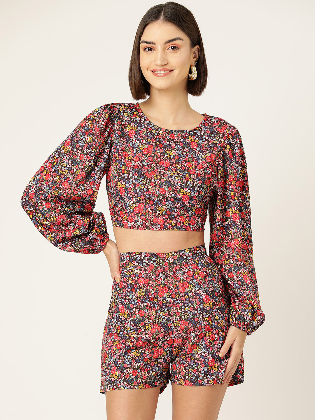 Sleek Italia Women Printed Crop Top with Shorts