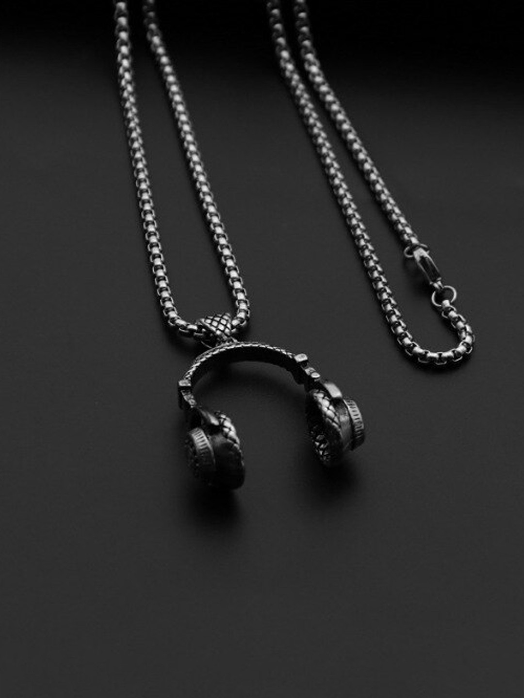 Yellow Chimes Black Music Headphone Stainless Steel Pendant