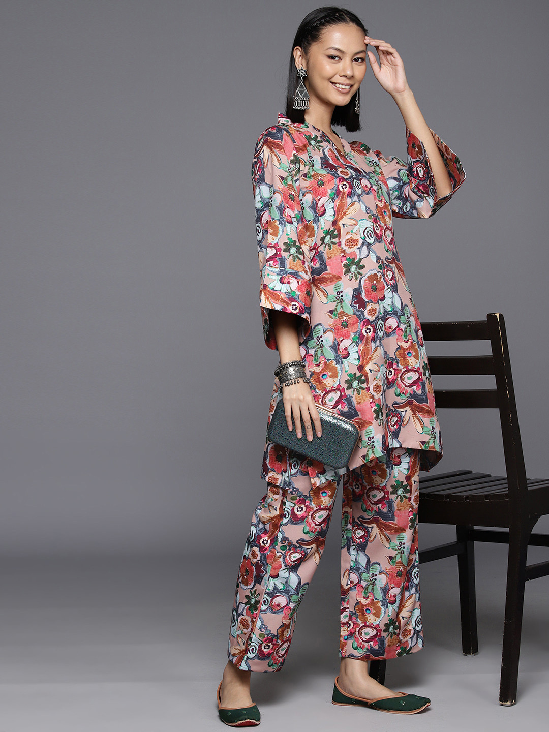 Varanga Women Floral Printed Tunic with Trousers
