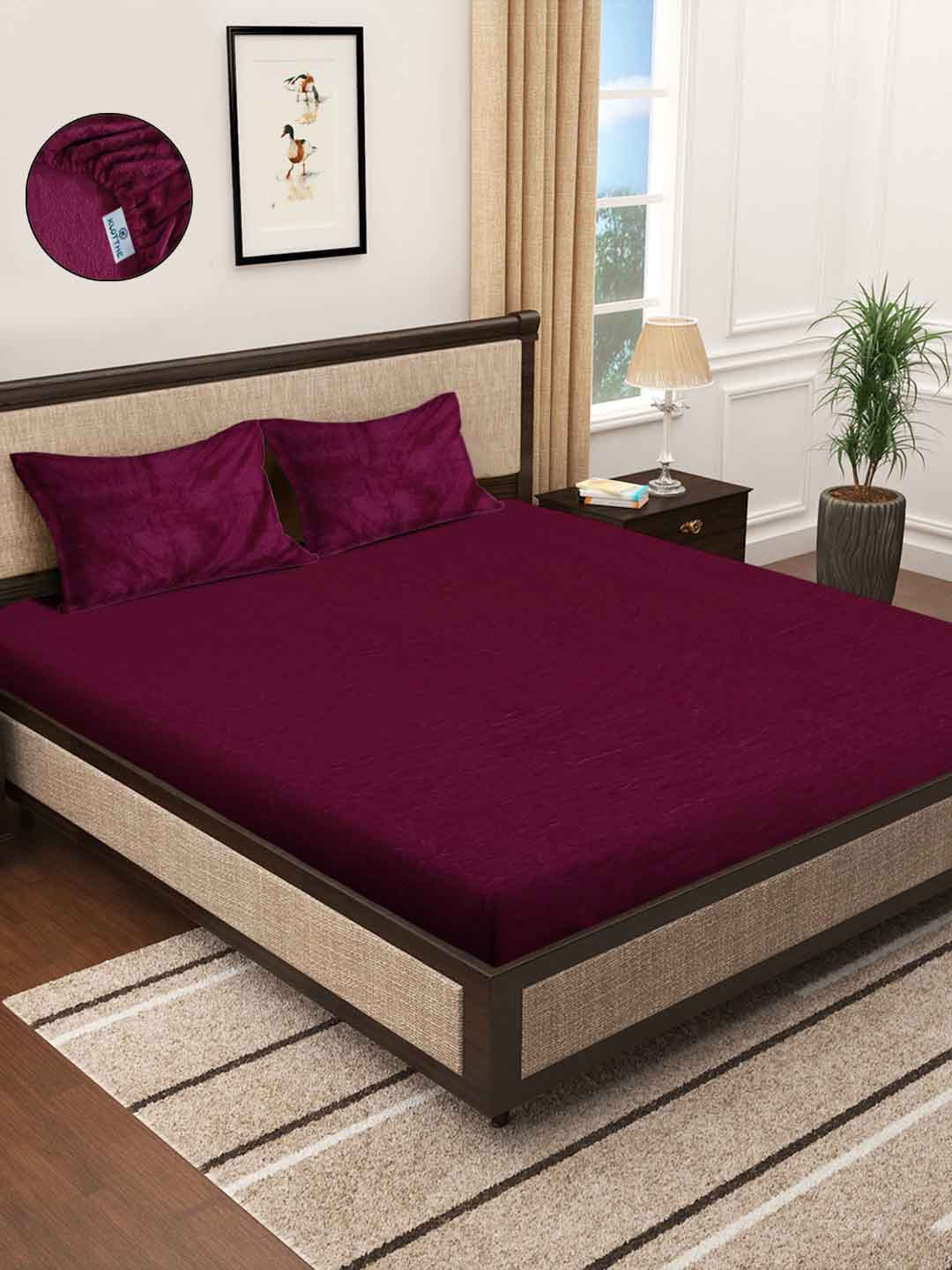 KLOTTHE Maroon Wool 300 TC Fitted King Fine Bedsheet with 2 Pillow Covers-98 x 89 inches
