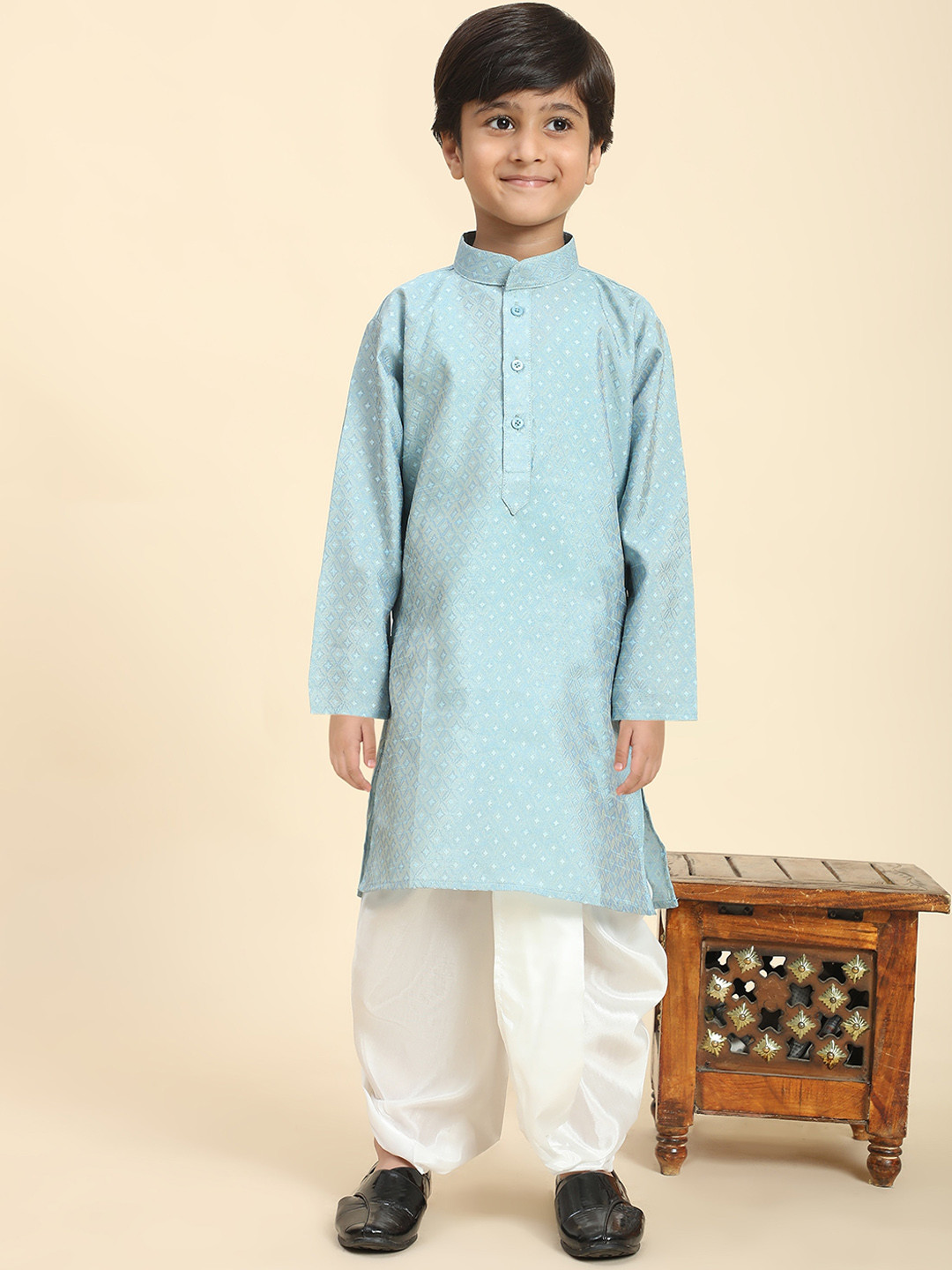 Pro-Ethic STYLE DEVELOPER Boys Ethnic Motifs Printed Mandarin Collar Kurta & Dhoti Pants