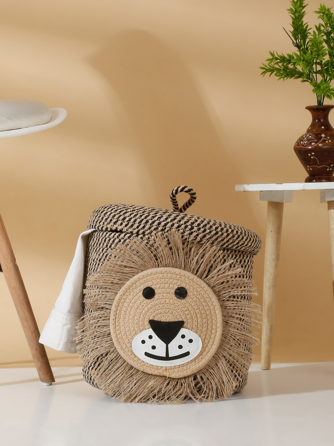 Hosta Homes Camel Brown Cartoon Face-Patterned Cotton Laundry Bag With Cover