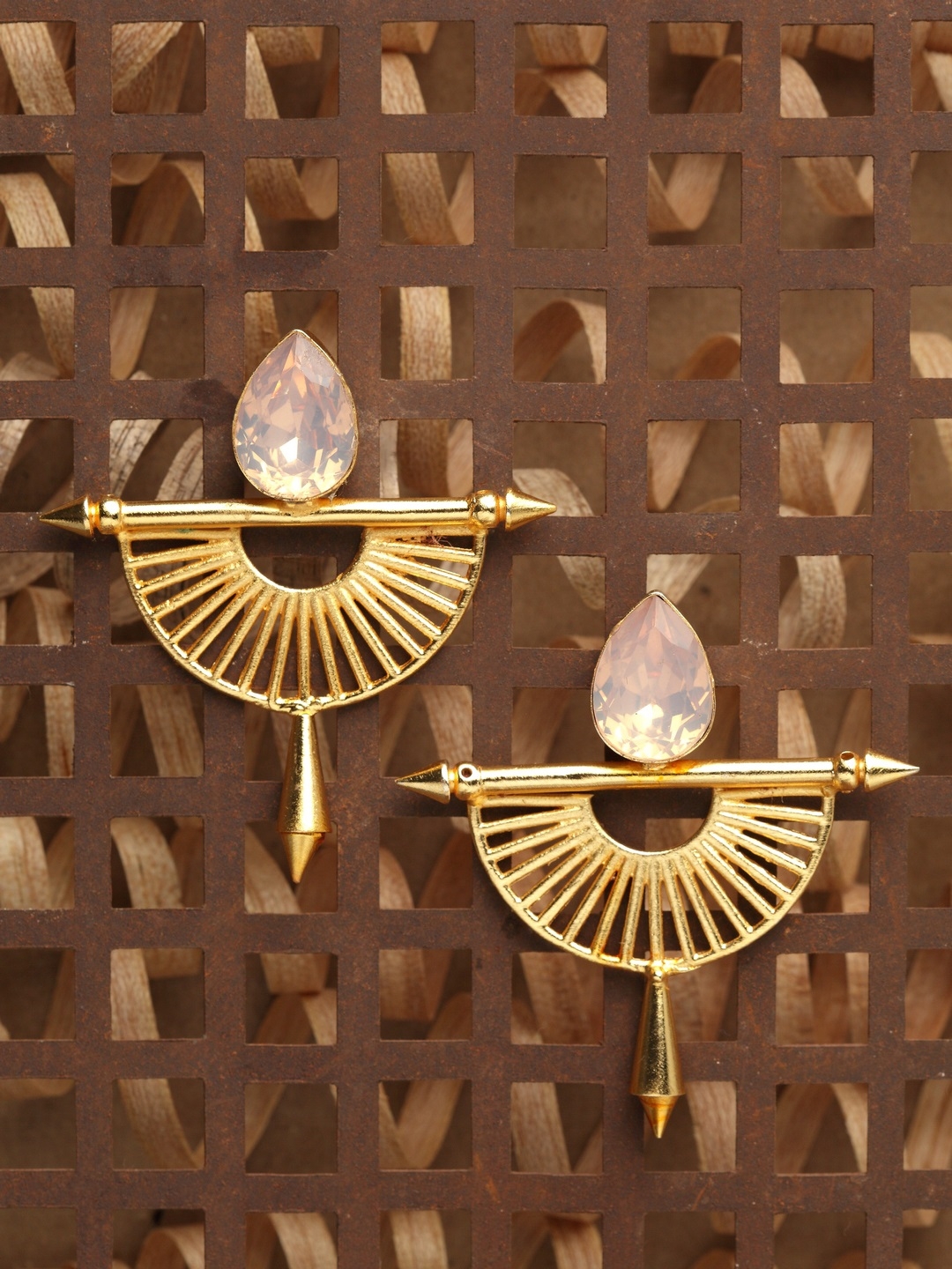 DIVA WALK Gold-Toned Contemporary Drop Earrings