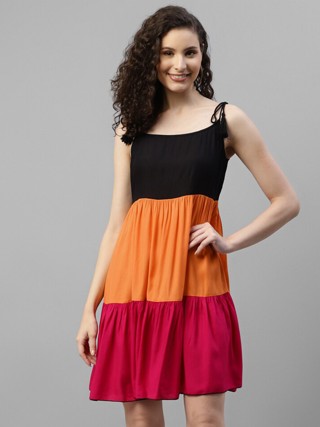 Vibes by Vibes by Deebaco Colourblocked Shoulder Straps Sleeveless Gathered Casual A-Line Dress