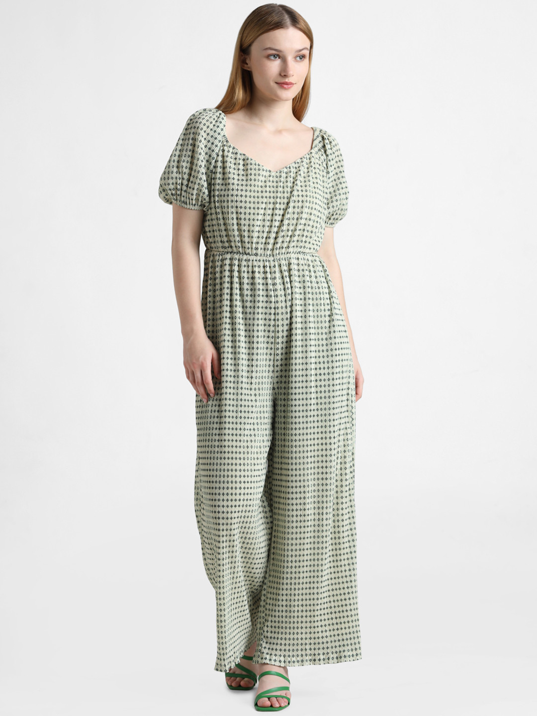 ONLY Onltraven SS PLIS Printed Puff Sleeves V-Neck Basic Jumpsuit