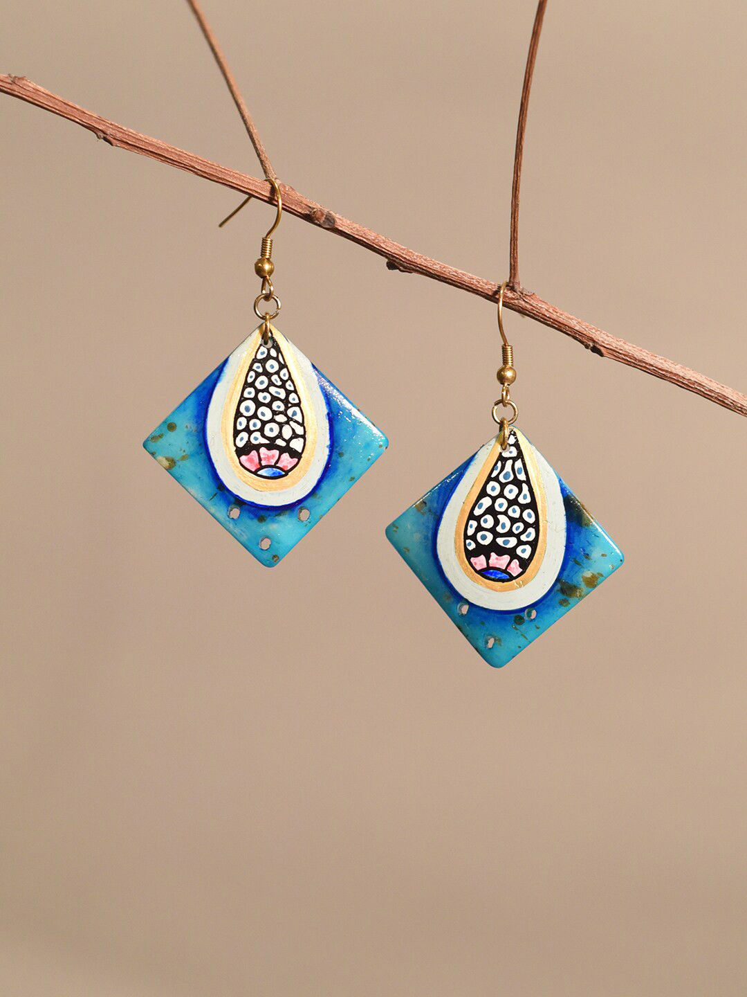 AAKRITI ART CREATIONS Brass-Plated Diamond Shaped Drop Earrings