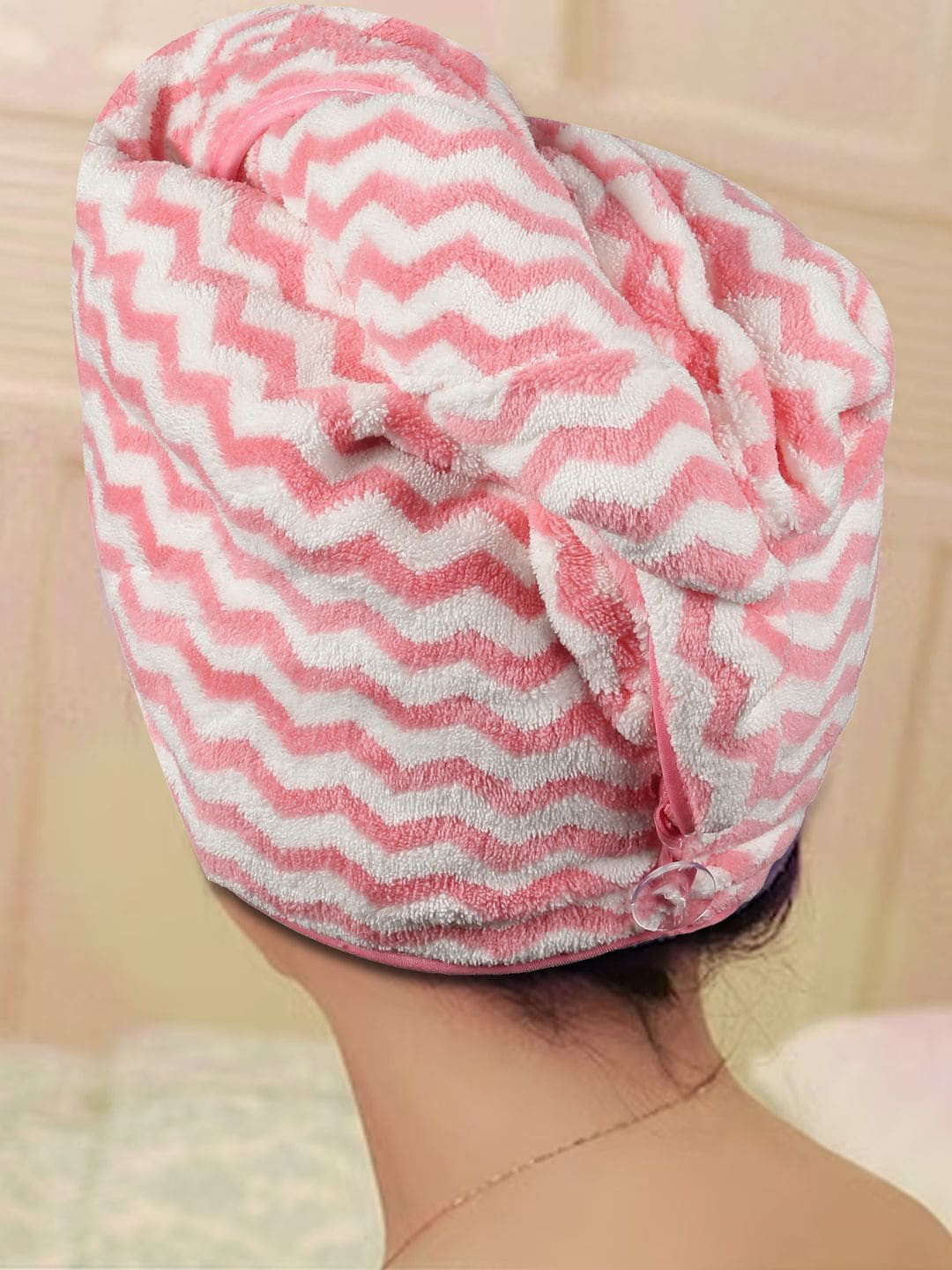 Black gold Pink & White Zig Zag Design 400 GSM Pure Cotton Hair Draper