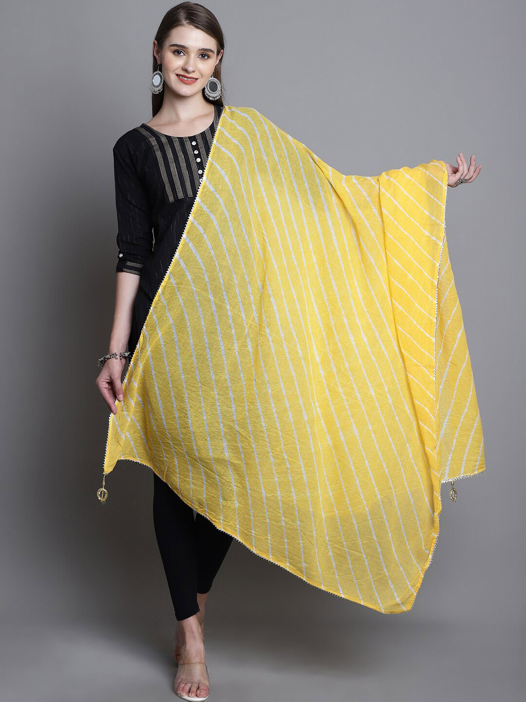 SOUNDARYA Leheriya Printed Gotta Patti Chiffon Dupatta