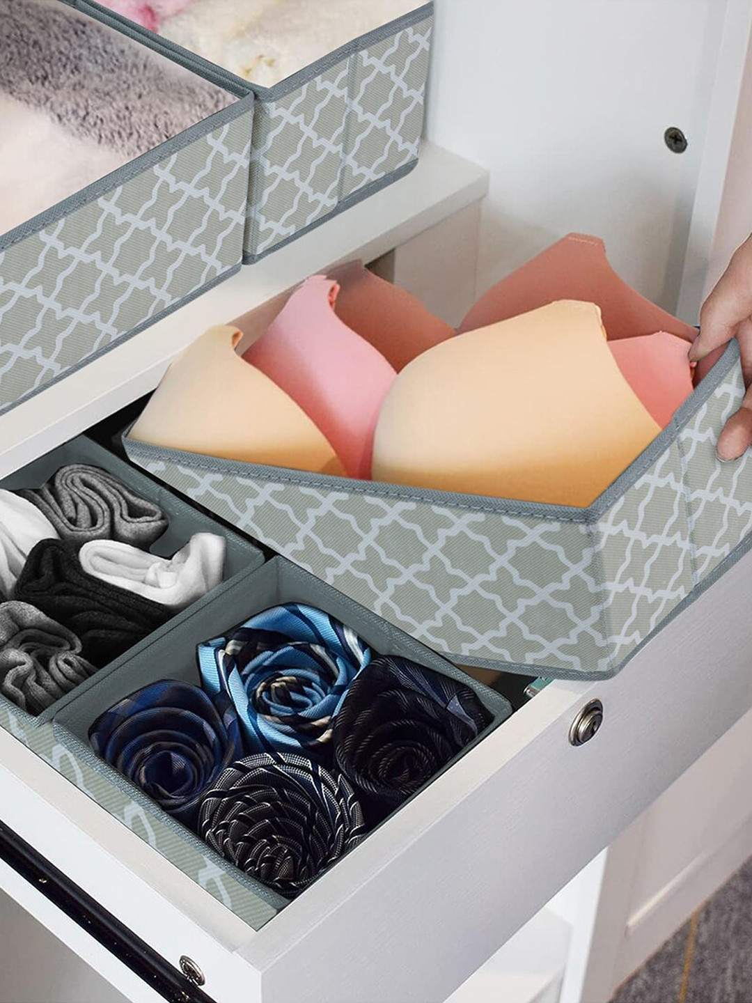 HOUSE OF QUIRK Grey 8 Pieces Printed Drawer Organisers