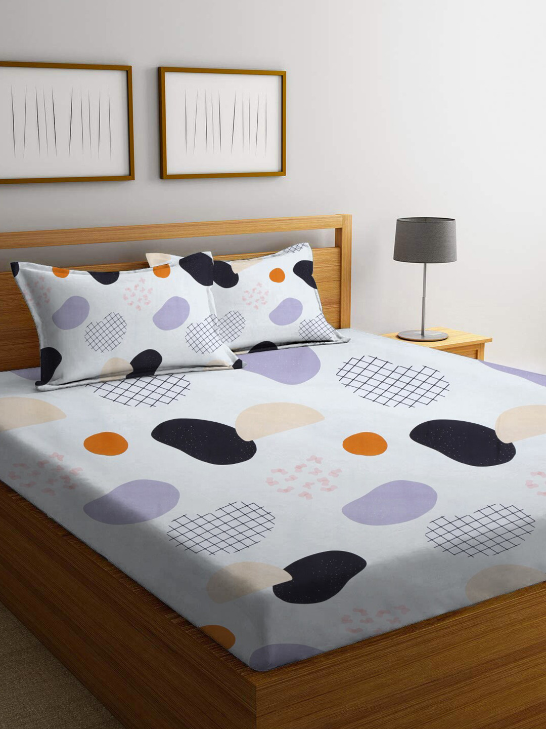 homewards White Geometric Polyester 200 TC Queen Fine Bedsheet with 2 Pillow Covers-85 x 91 inches