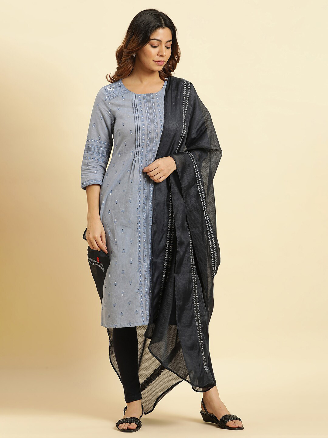 W Navy Blue Thread Work Dupatta