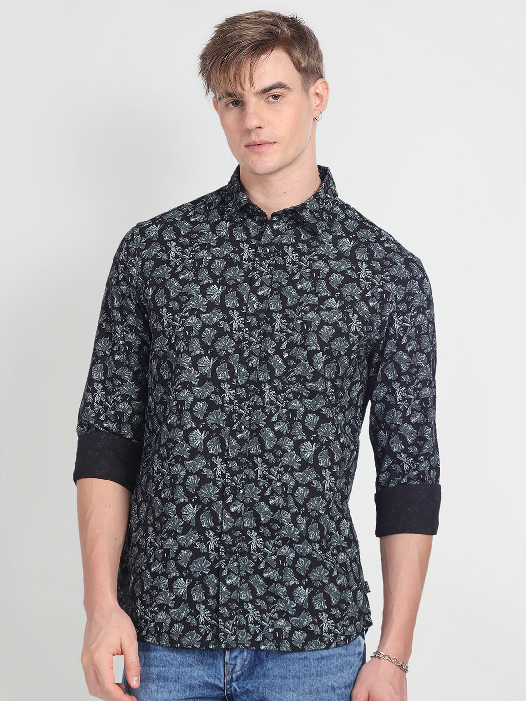 Flying Machine Men Black Slim Fit Floral Opaque Printed Casual Shirt