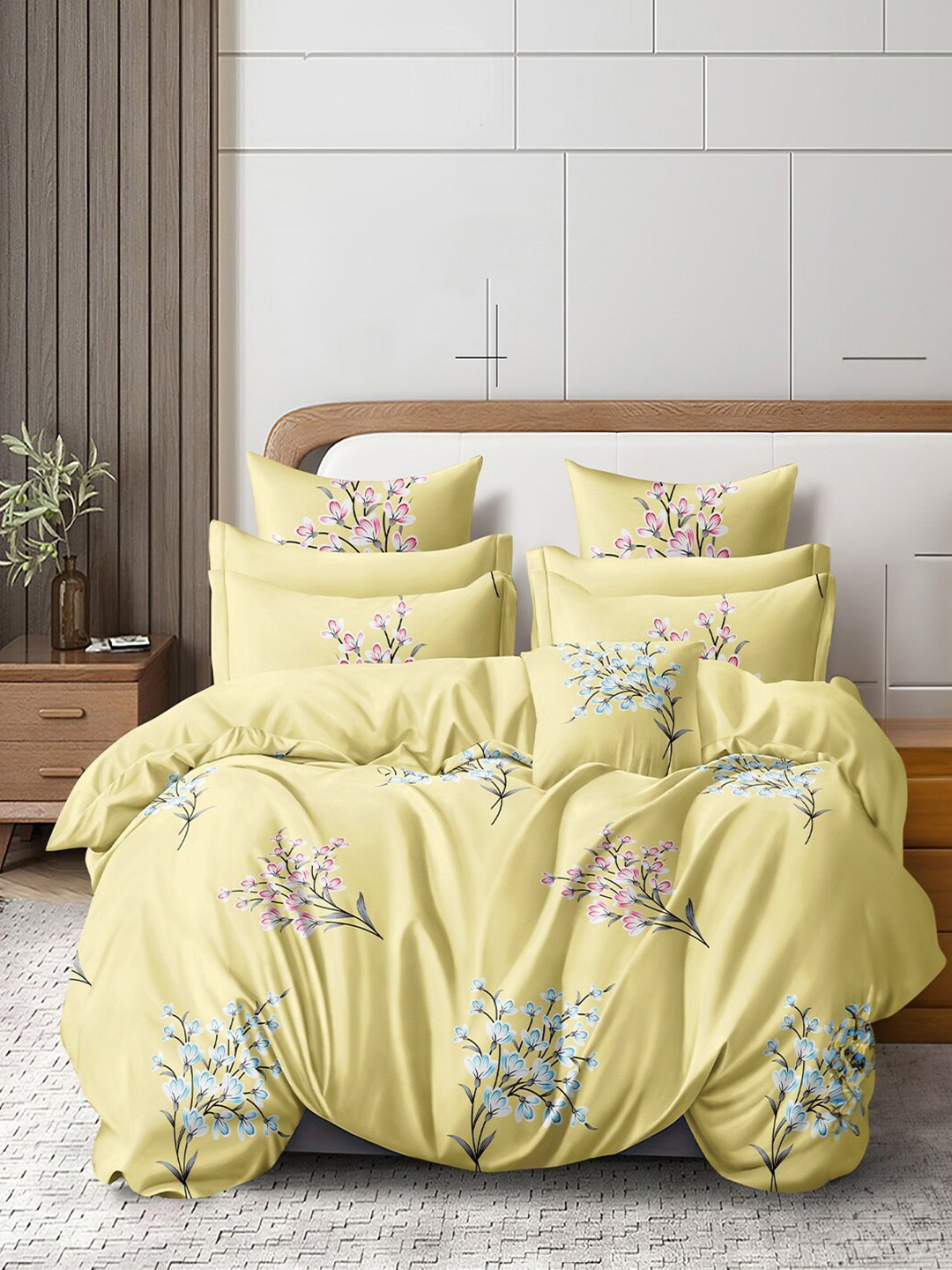 Cortina Yellow & Blue Printed 144 TC Queen Bedsheet with 2 Pillow Covers