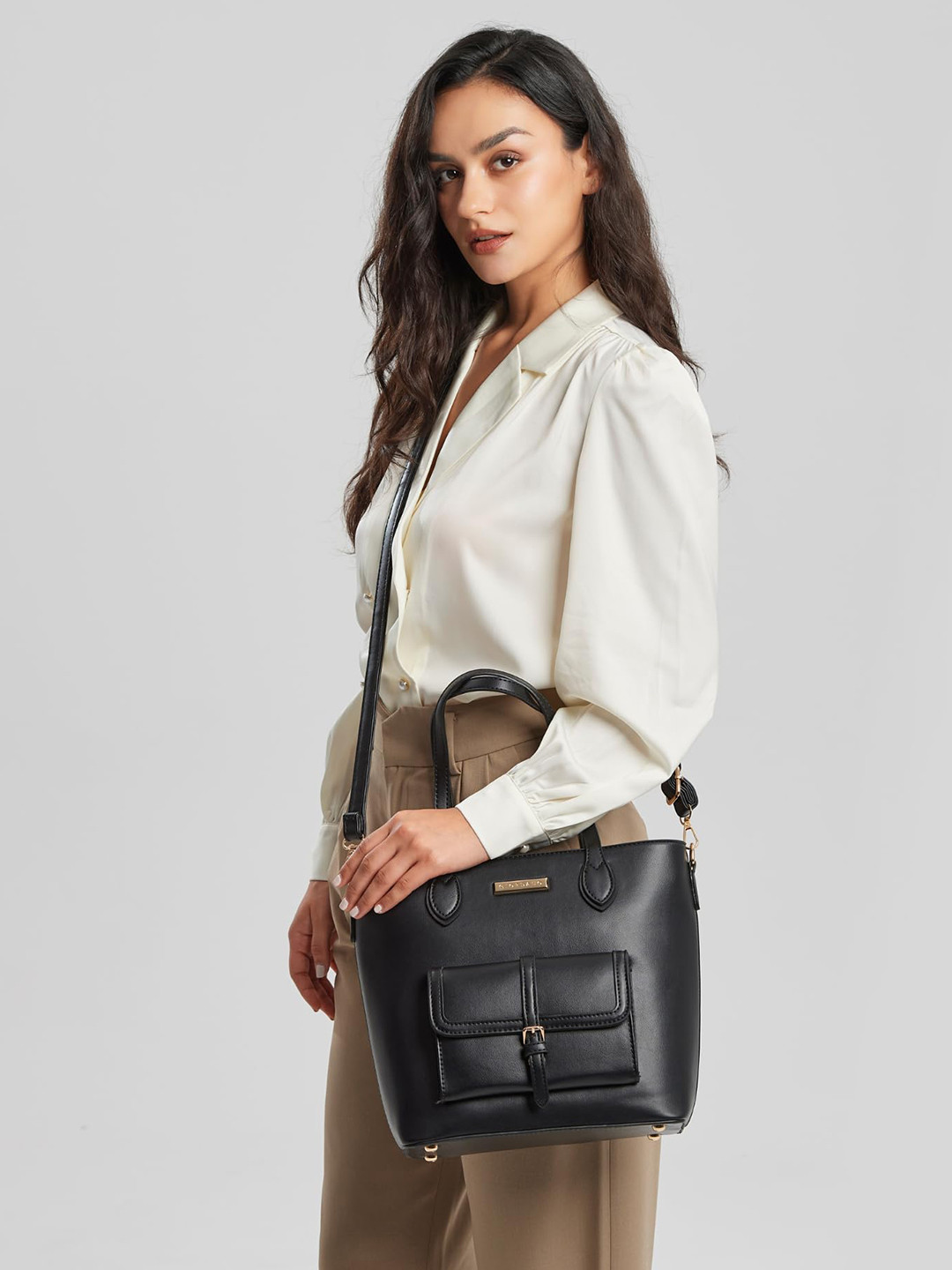 GIORDANO Structured Shoulder Bag