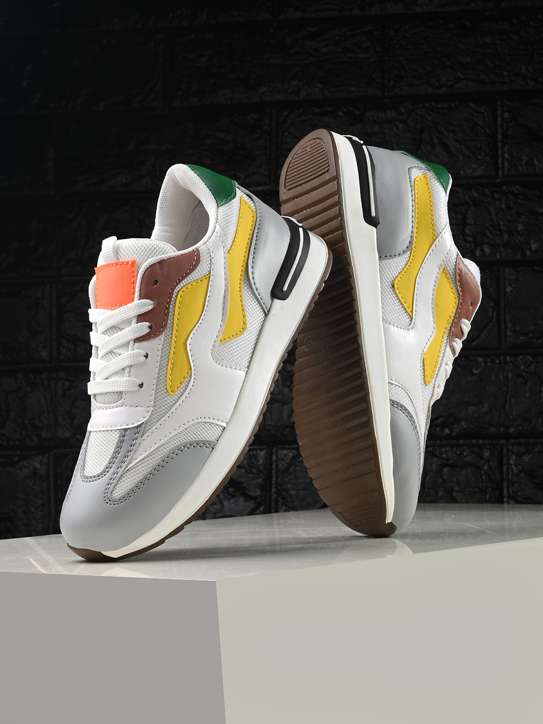 Mast & Harbour Women White & Grey Colourblocked Moisture Wicking Lightweight Sneakers Rs. 436 - Myntra
