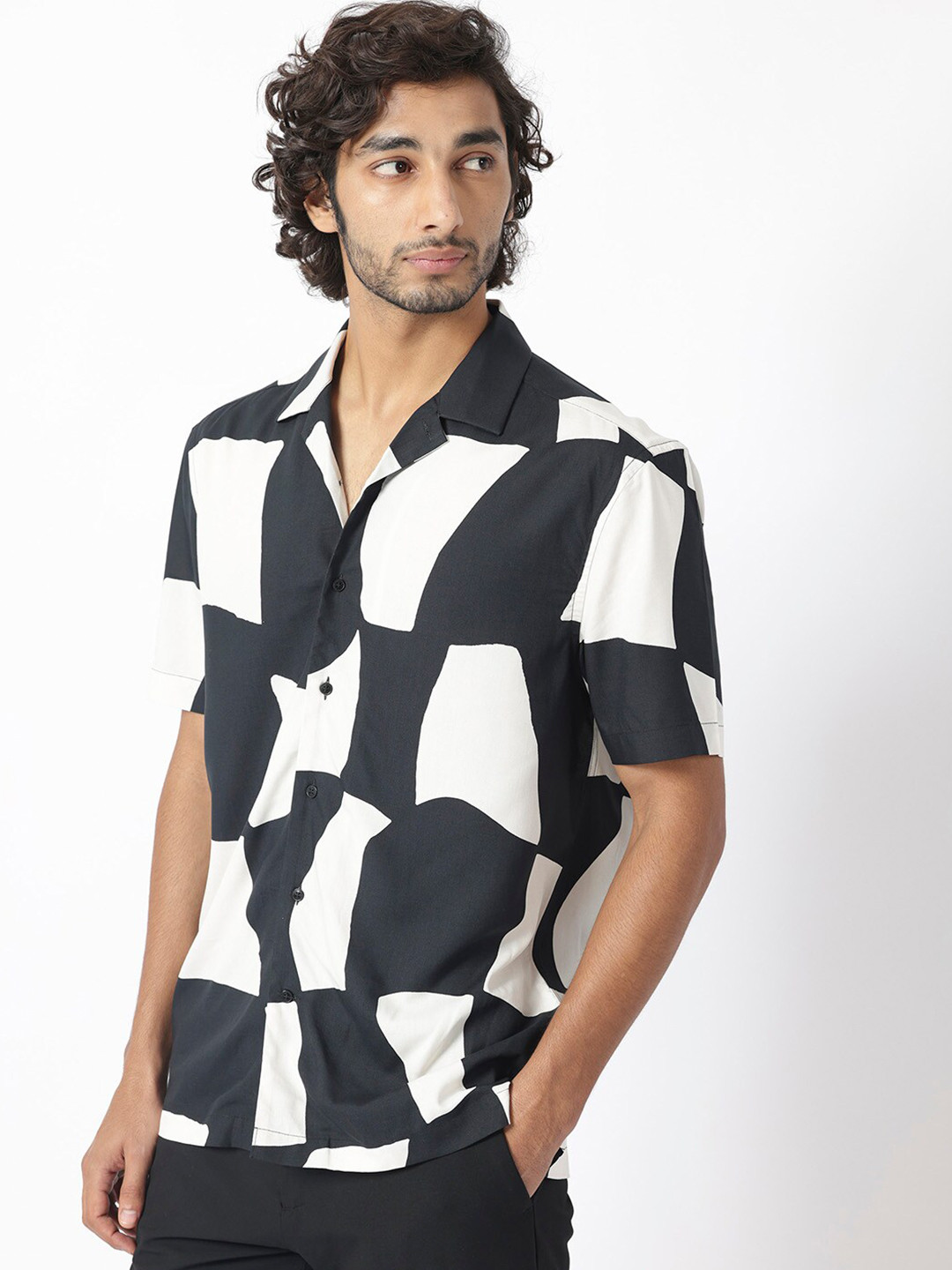 RARE RABBIT Men Olivar Regular Fit Abstract Printed Shirt