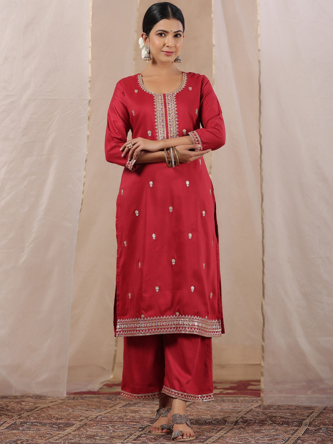 Ishin Ethnic Motifs Embroidered Straight Kurta