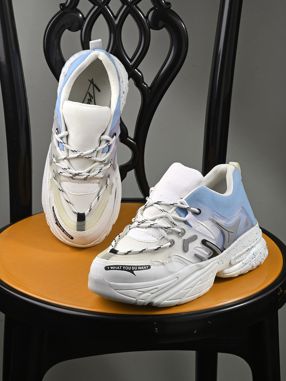 knoos Women Mesh Colourblocked Lightweight Comfort Insole Sneakers