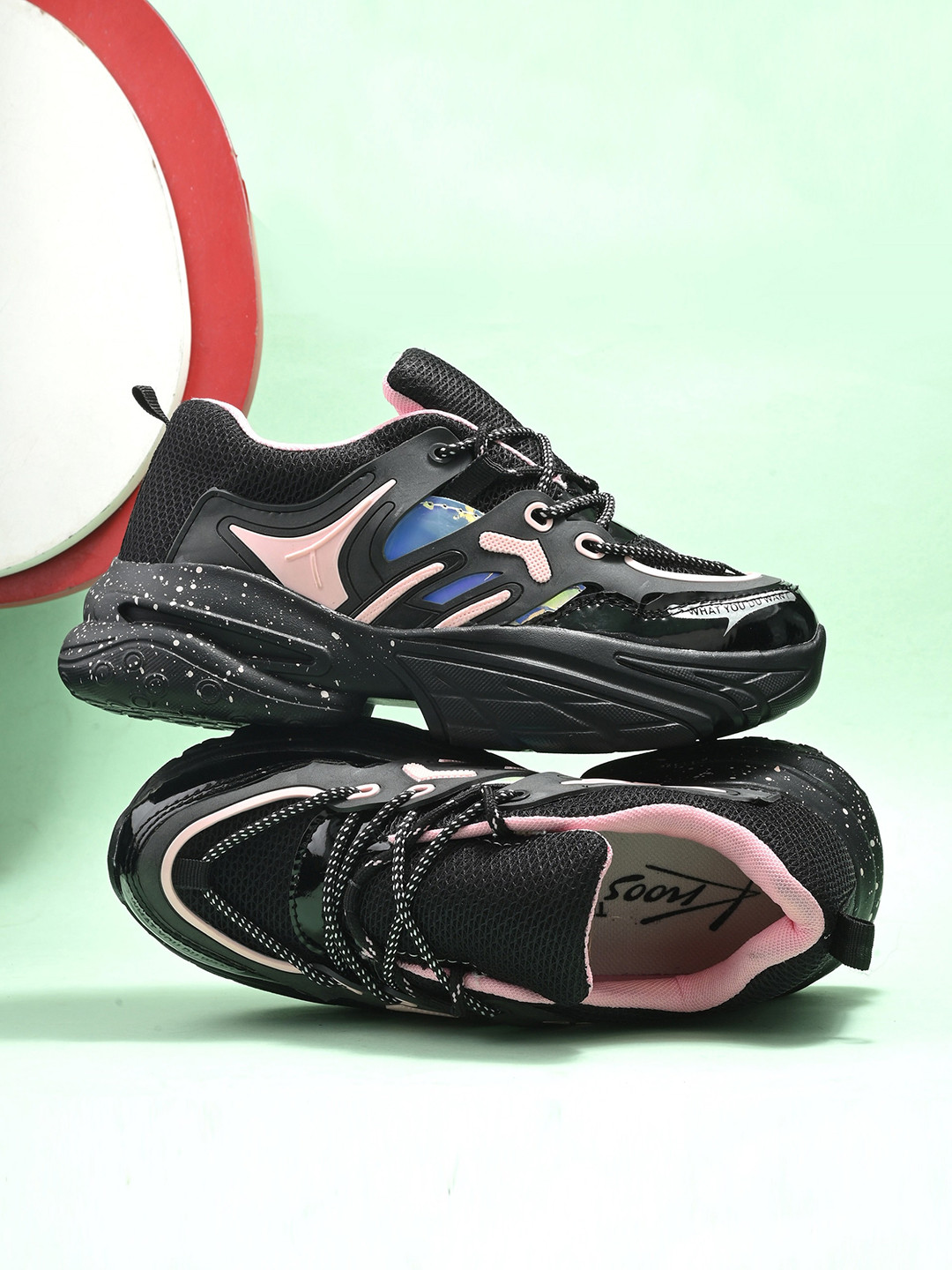 knoos Women Colourblocked Mesh Lightweight Comfort Insole Sneaker