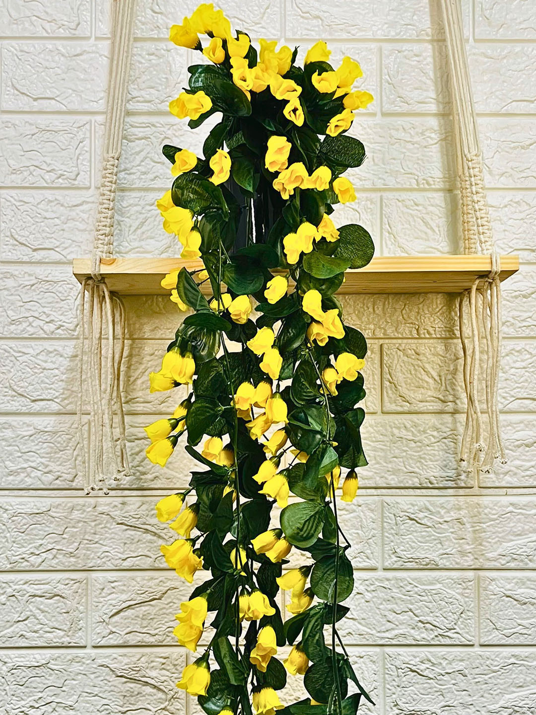 Akaar Yellow & Green 2-Pieces Gladiolus Falling Rose Buds