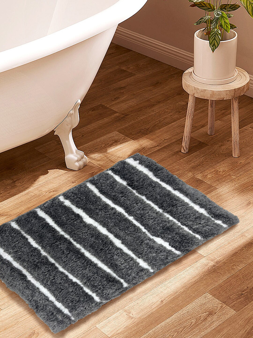 Nautica Grey & White Striped Anti-Skid 2200 GSM Bath Mat