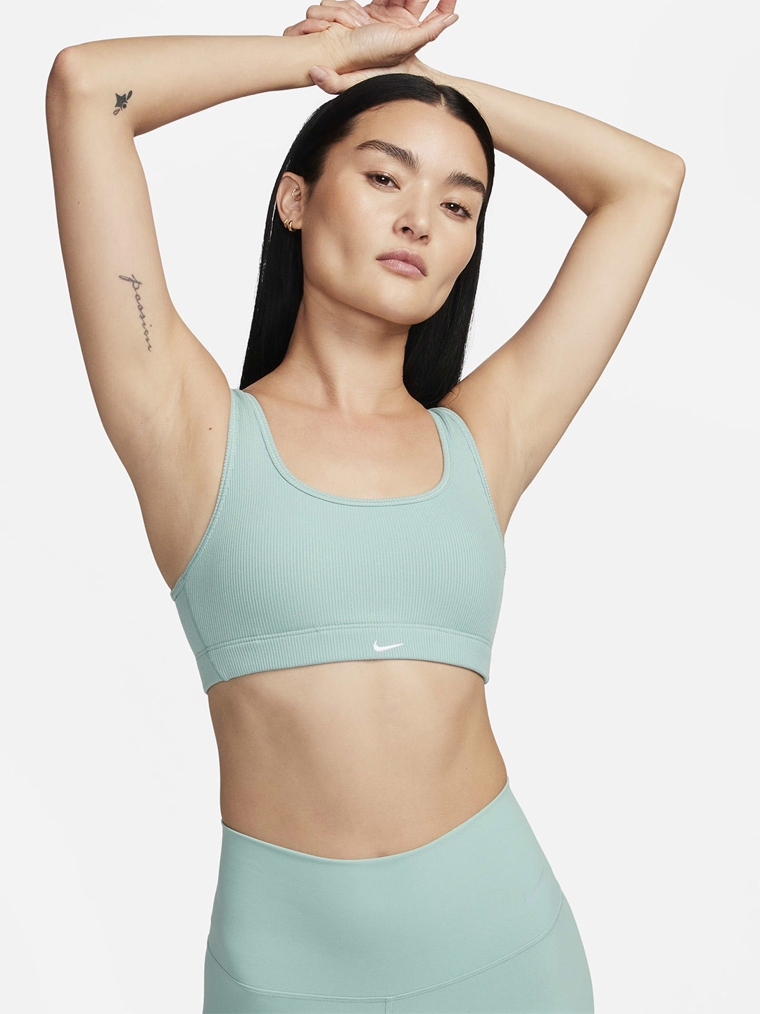 Nike Women Alate All U Ribbed Light-Support Sports Bra