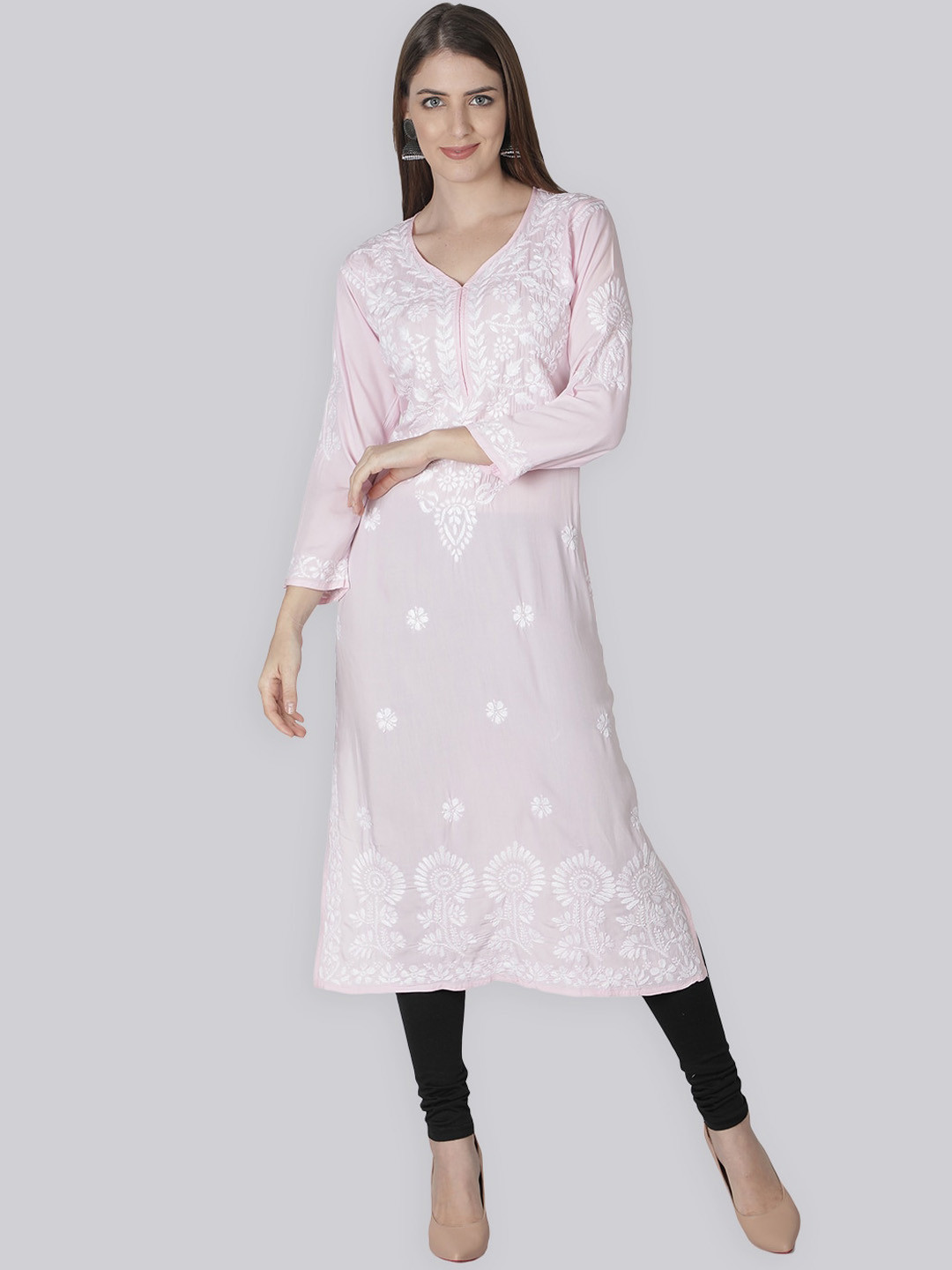 Seva Chikan Floral Motifs Chikankari Embroidered Three-Quarter Sleeve Cotton Kurta