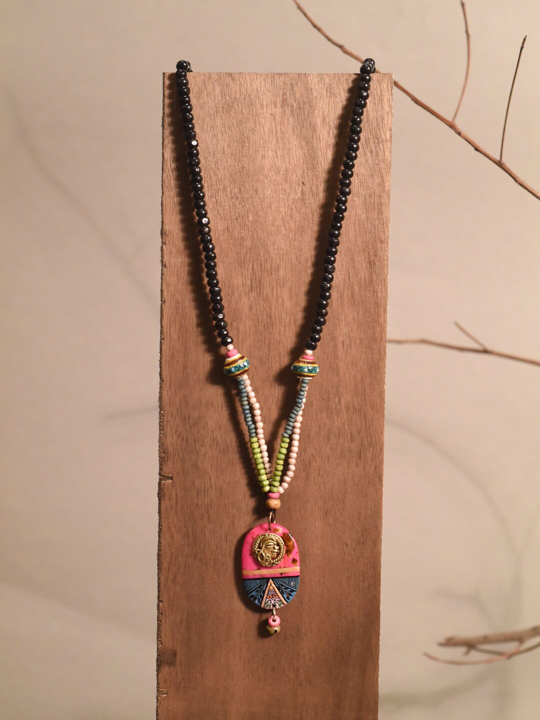 AAKRITI ART CREATIONS Unisex Artisanal Henna Medallion Brass-Plated Necklace