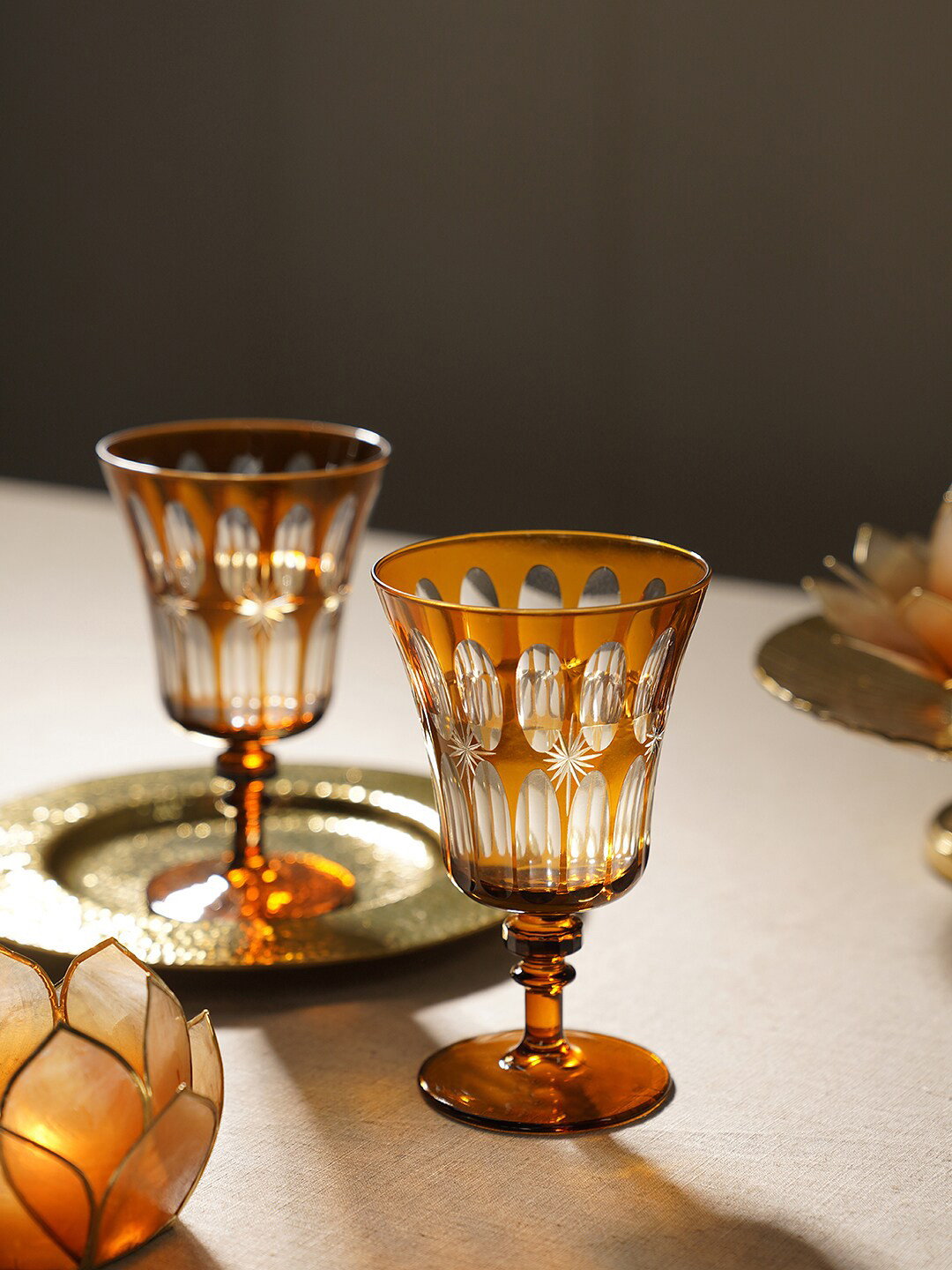 Pure Home and Living Brown & Transparent 4 Pieces Star Cut Wine Glasses