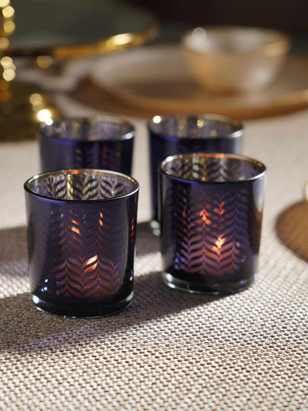 Pure Home and Living Blue 4 Pieces Patterned Glass Straight Candle Holders