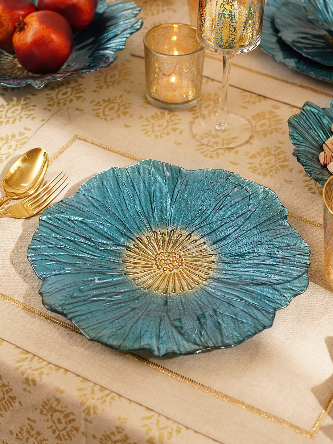 Pure Home and Living Blue & Beige 2-Pieces Textured Glass Matte Plates