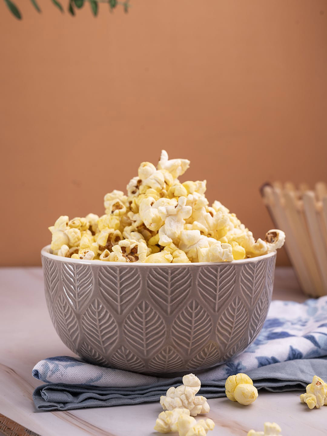 MARKET99 Beige & White Textured BPA Free Ceramic Bowl 580 ML