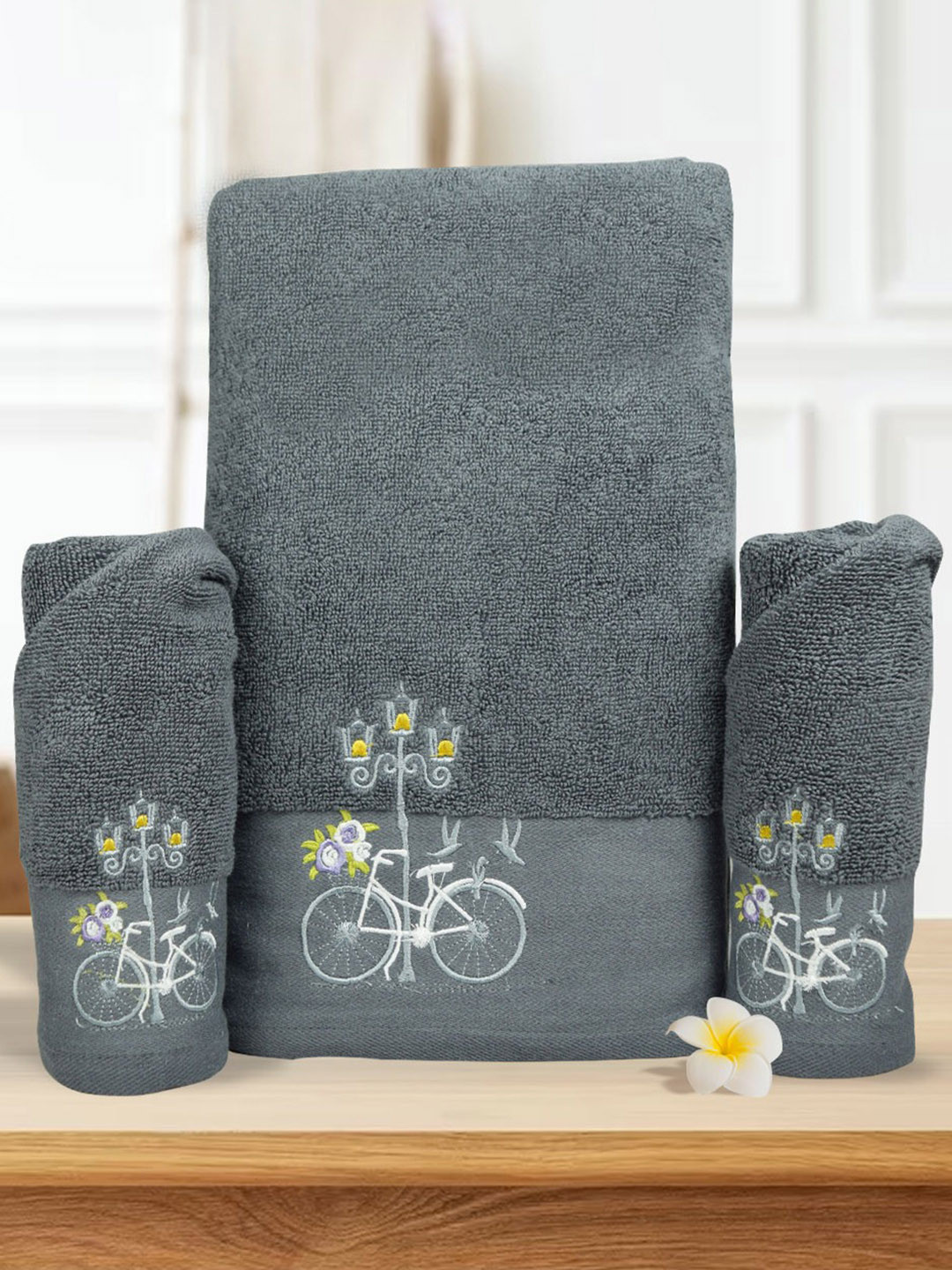 RANGOLI 3 Pcs Grey Self Design 550 GSM Pure Cotton Anti-Bacterial Towel Set