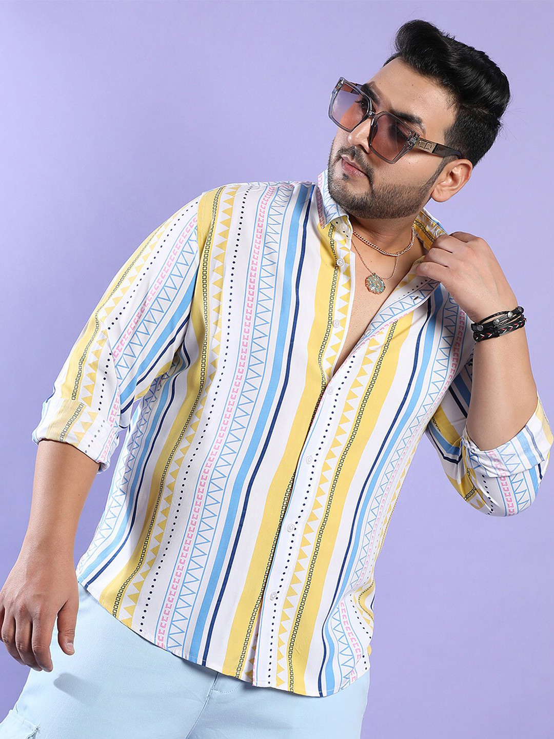 Instafab Plus Size Classic Regular Fit Geometric Printed Casual Shirt