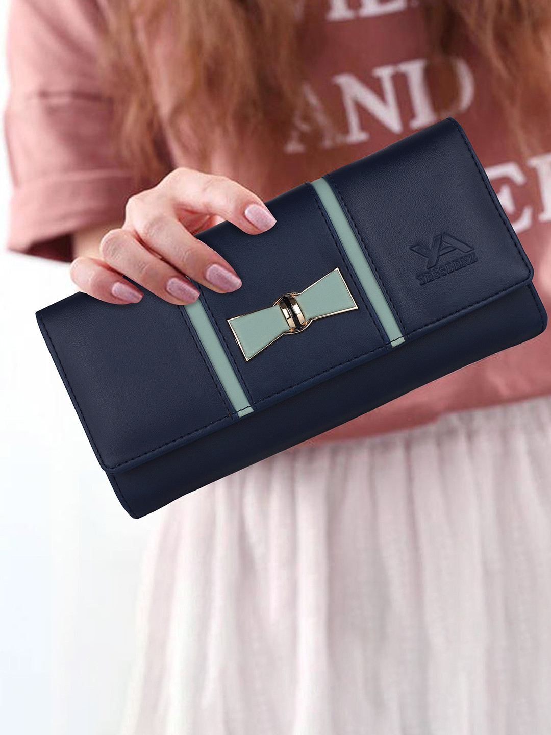 YESSBENZA Blue Textured Bow Detail Purse Clutch