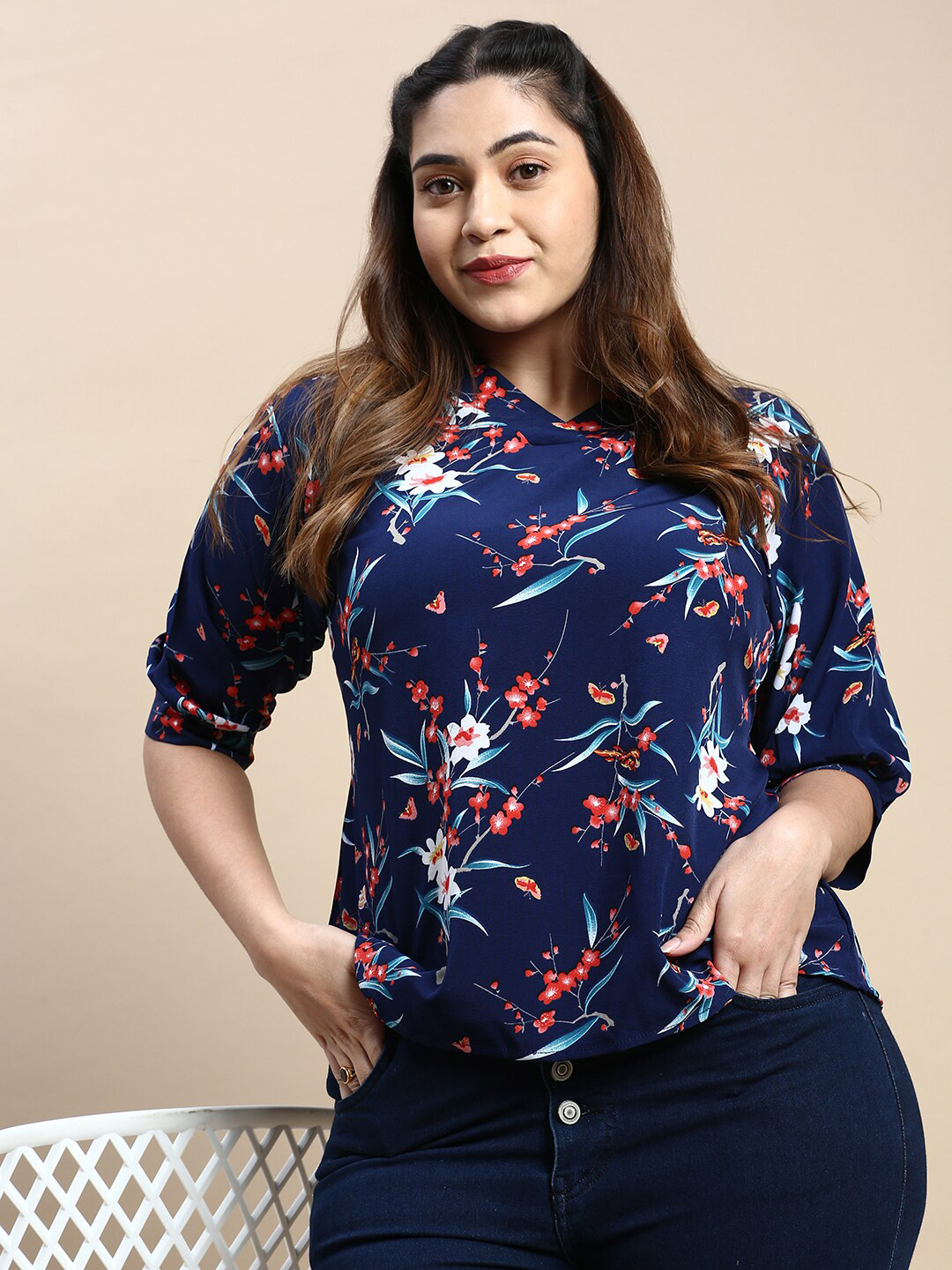 SHOWOFFFF Floral Printed V-Neck A-Line Top