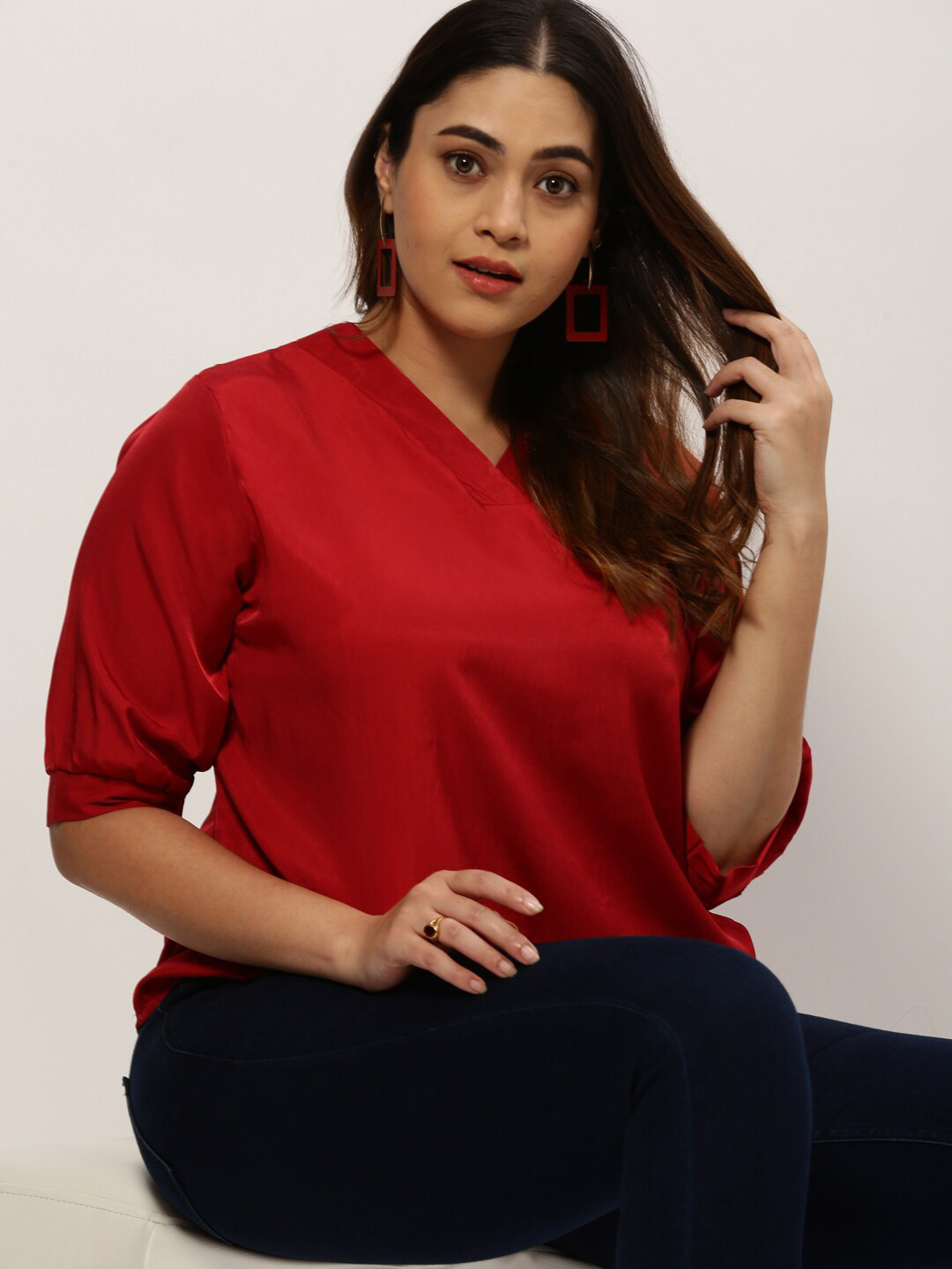 SHOWOFF Plus V-Neck Regular Top