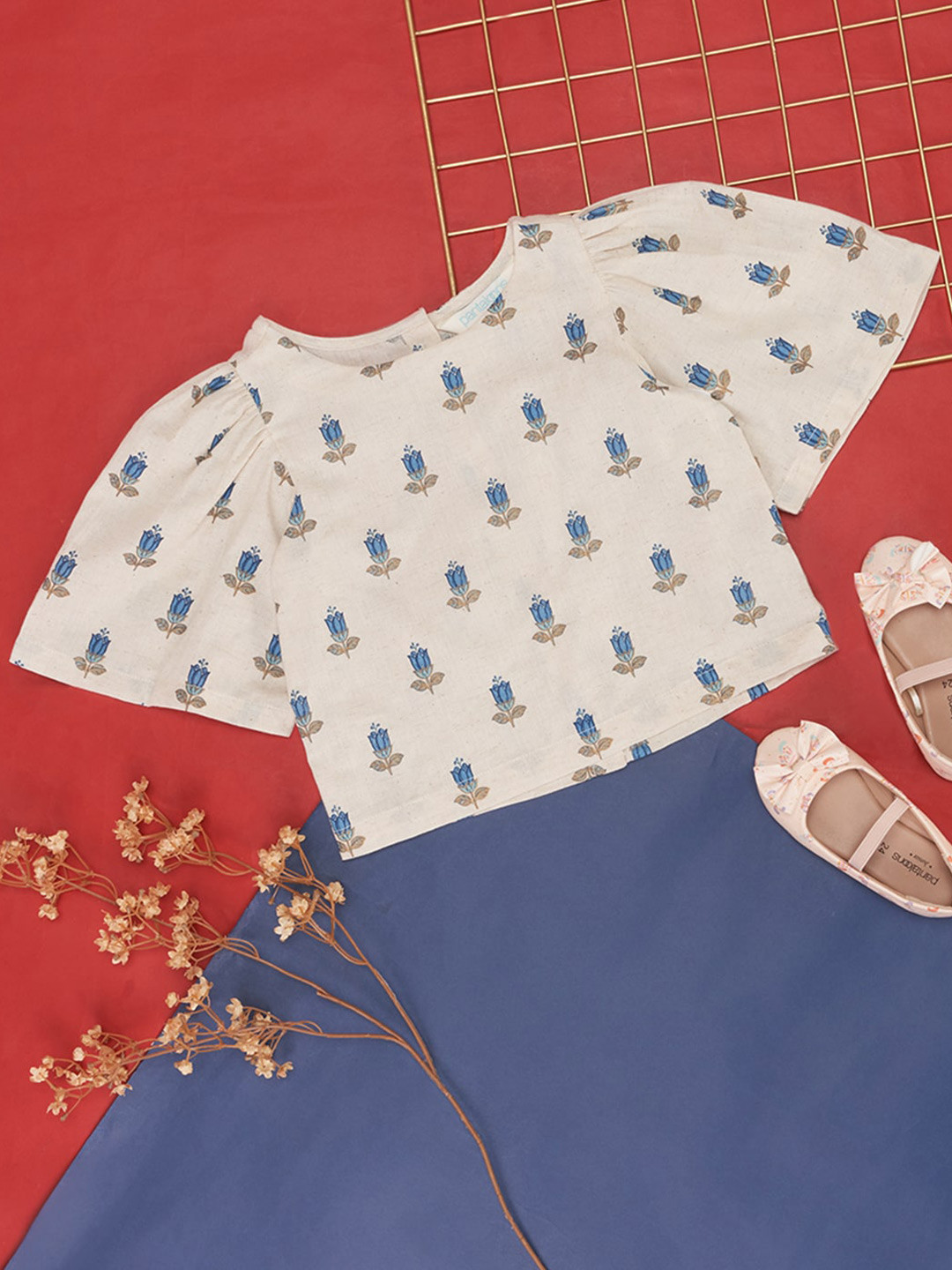 AKKRITI BY PANTALOONS Girls Floral Printed Flared Sleeve Cotton Regular Top