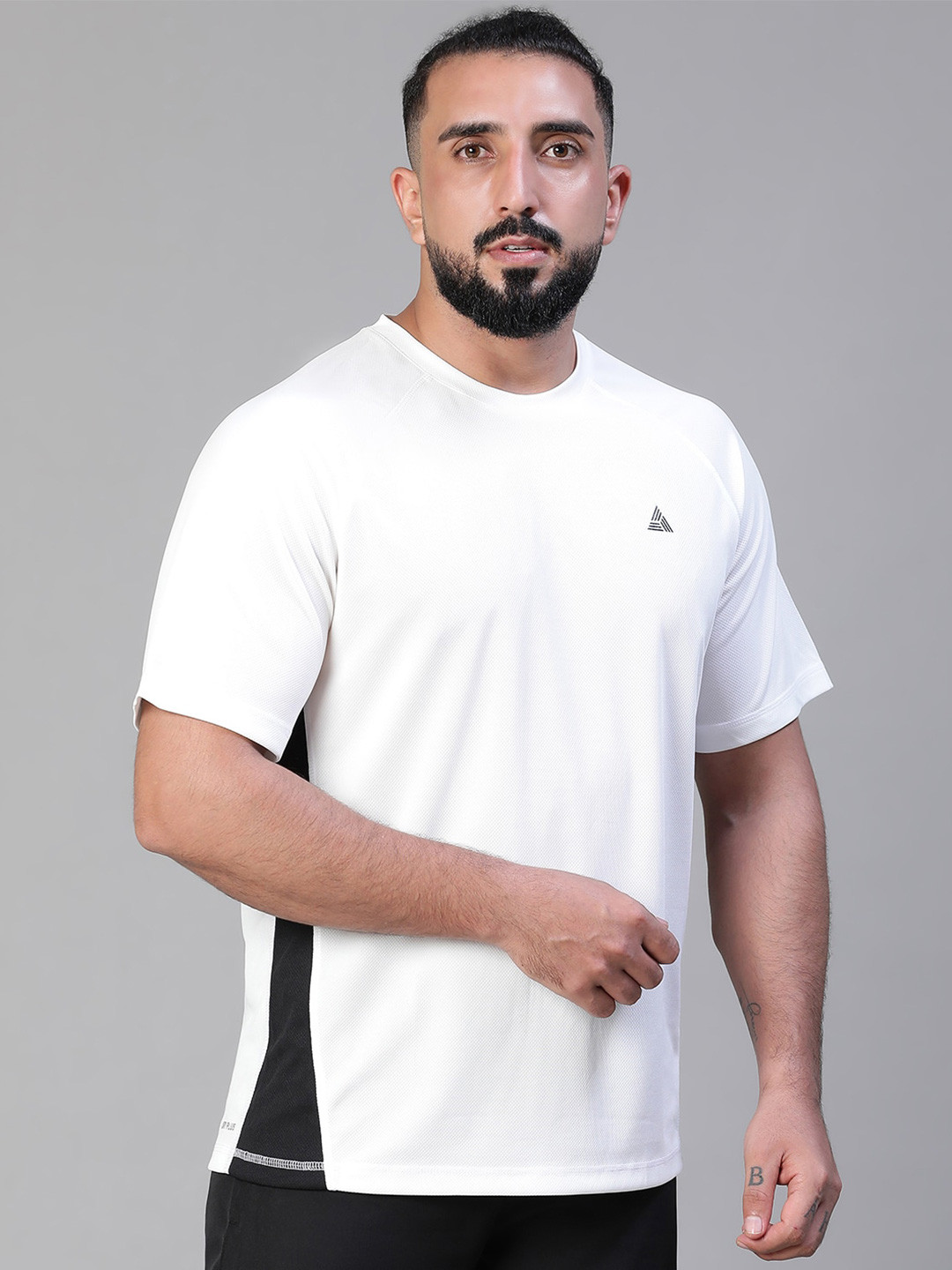 ATHLISIS Round Neck Raglan Sleeve Dri-FIT Slim Fit Gym T-shirt