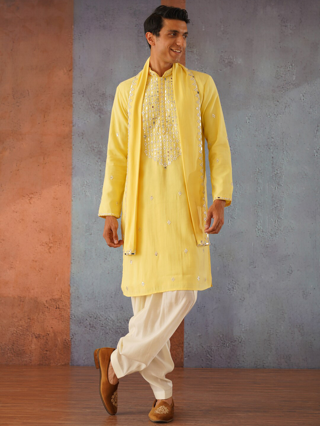 KALPRAAG Sunrise Hand Mirror Embroidered Kurta Set with Dupatta