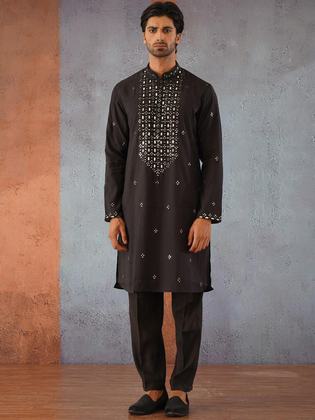 KALPRAAG Hand Mirror Embroidered Kurta Set with Dupatta