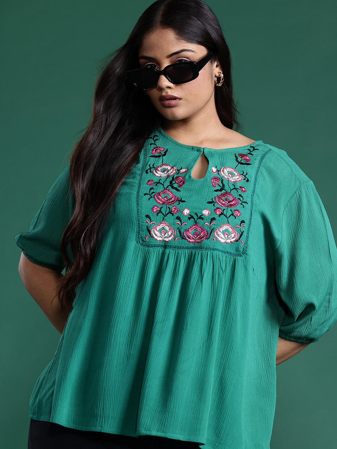 DressBerry Curve Plus Size Embroidered Keyhole Neck Puff Sleeves Top
